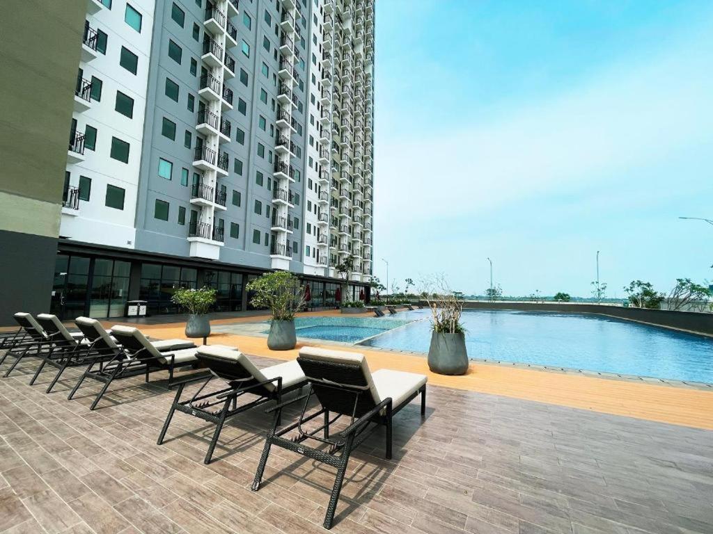 شقة Osaka Riverview تانجيرانغْ المظهر الخارجي الصورة